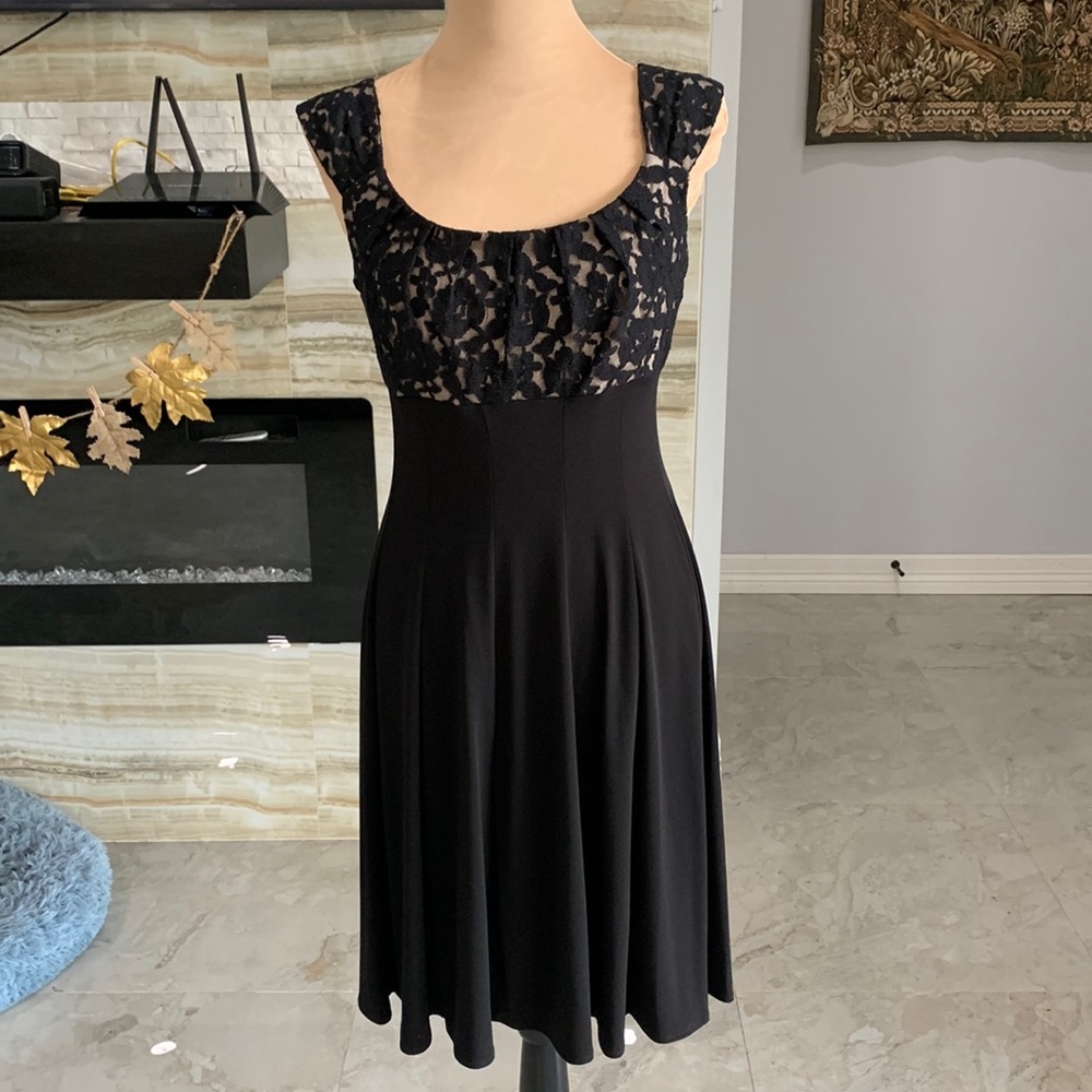 London Times Top Lace Black Dress. Size 6